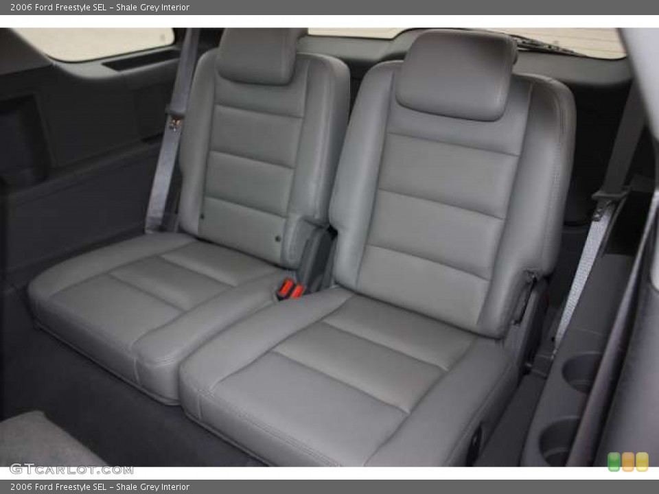 Shale Grey Interior Photo for the 2006 Ford Freestyle SEL #50340671