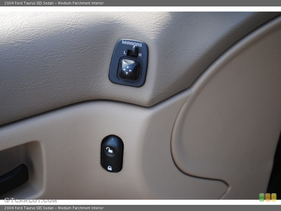 Medium Parchment Interior Controls for the 2004 Ford Taurus SES Sedan #50341451