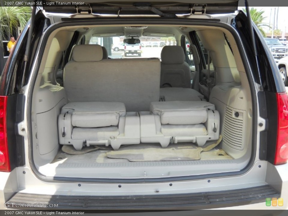 Light Titanium Interior Trunk for the 2007 GMC Yukon SLE #50344236