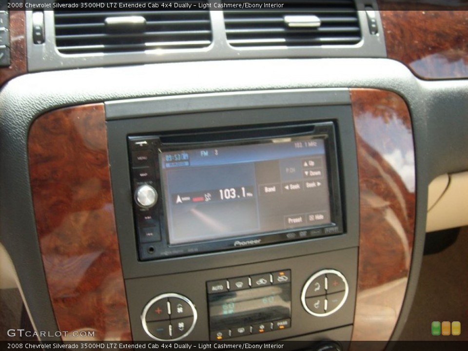 Light Cashmere/Ebony Interior Controls for the 2008 Chevrolet Silverado 3500HD LTZ Extended Cab 4x4 Dually #50346963