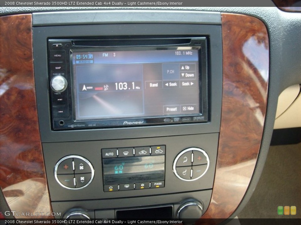 Light Cashmere/Ebony Interior Controls for the 2008 Chevrolet Silverado 3500HD LTZ Extended Cab 4x4 Dually #50346984