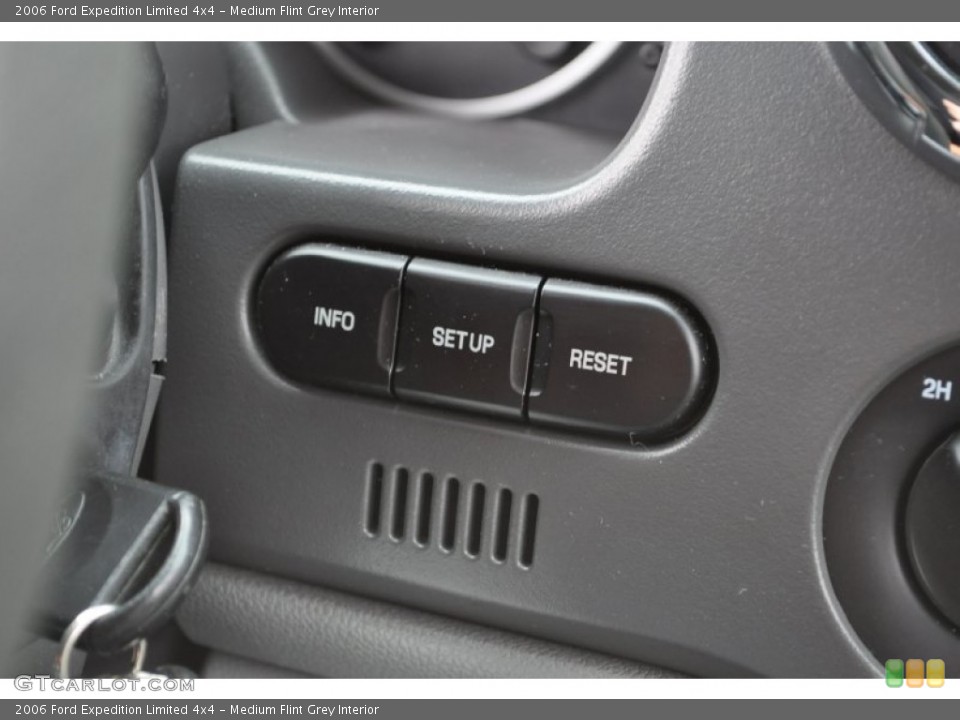 Medium Flint Grey Interior Controls for the 2006 Ford Expedition Limited 4x4 #50347134