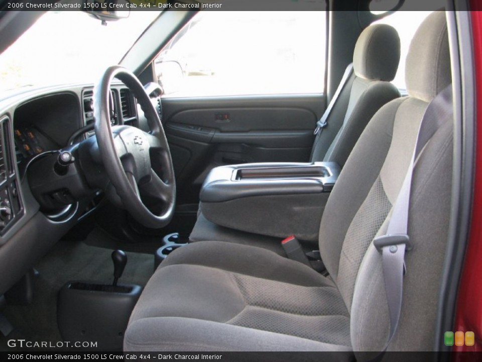 Dark Charcoal Interior Photo for the 2006 Chevrolet Silverado 1500 LS Crew Cab 4x4 #50353506