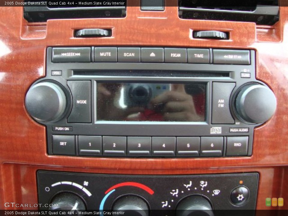 Medium Slate Gray Interior Controls for the 2005 Dodge Dakota SLT Quad Cab 4x4 #50357550