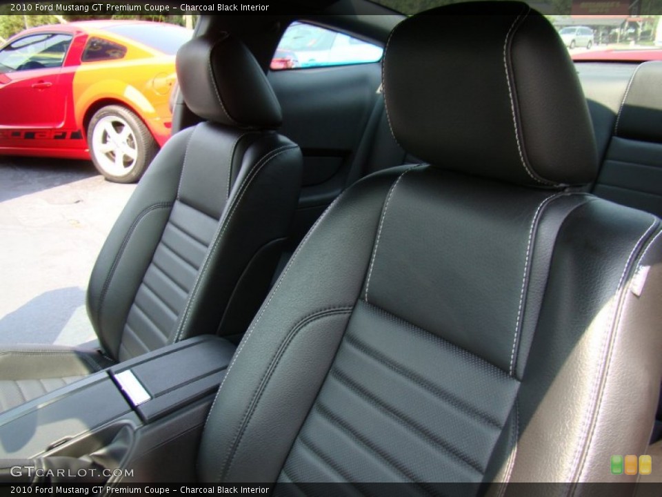 Charcoal Black Interior Photo for the 2010 Ford Mustang GT Premium Coupe #50361018