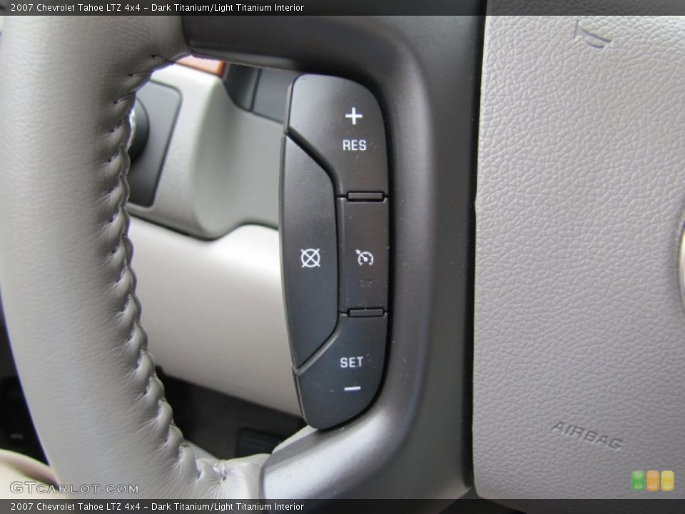 Dark Titanium/Light Titanium Interior Controls for the 2007 Chevrolet Tahoe LTZ 4x4 #50361798