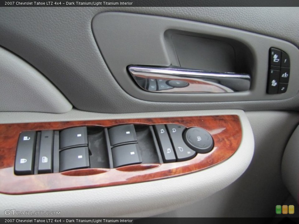 Dark Titanium/Light Titanium Interior Controls for the 2007 Chevrolet Tahoe LTZ 4x4 #50361840
