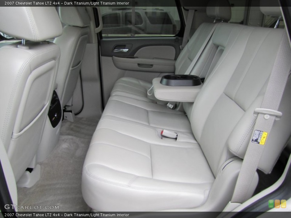 Dark Titanium/Light Titanium Interior Photo for the 2007 Chevrolet Tahoe LTZ 4x4 #50362044