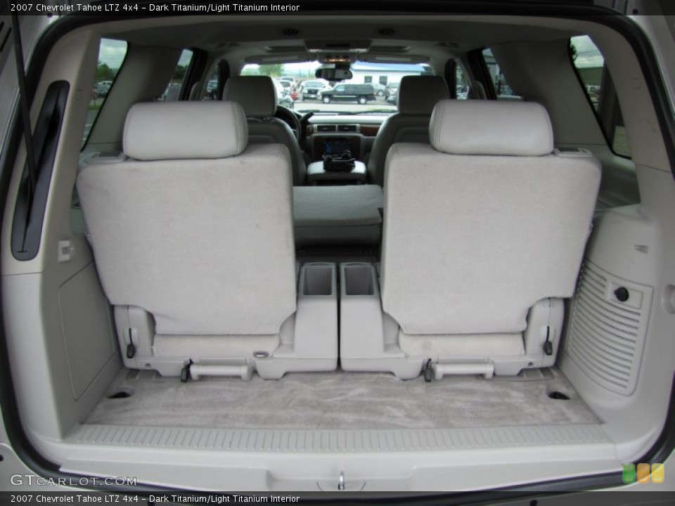 Dark Titanium/Light Titanium Interior Trunk for the 2007 Chevrolet Tahoe LTZ 4x4 #50362162
