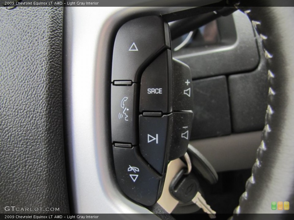 Light Gray Interior Controls for the 2009 Chevrolet Equinox LT AWD #50362446