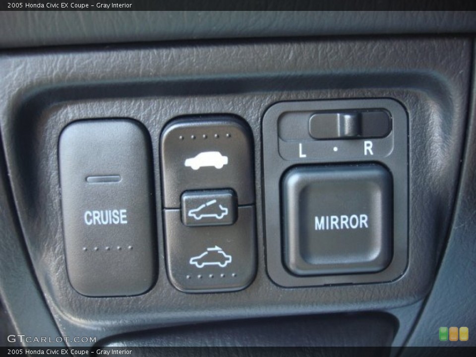 Gray Interior Controls for the 2005 Honda Civic EX Coupe #50364153