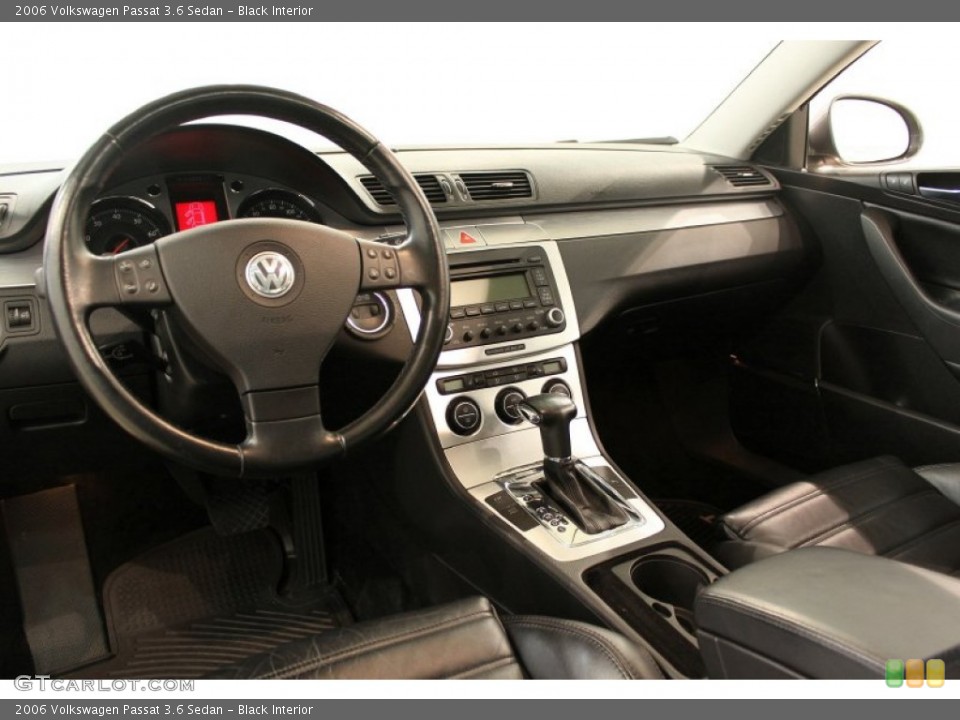 Black Interior Photo for the 2006 Volkswagen Passat 3.6 Sedan #50369925