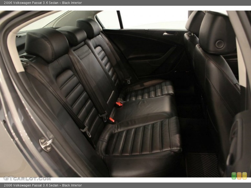 Black Interior Photo for the 2006 Volkswagen Passat 3.6 Sedan #50369997