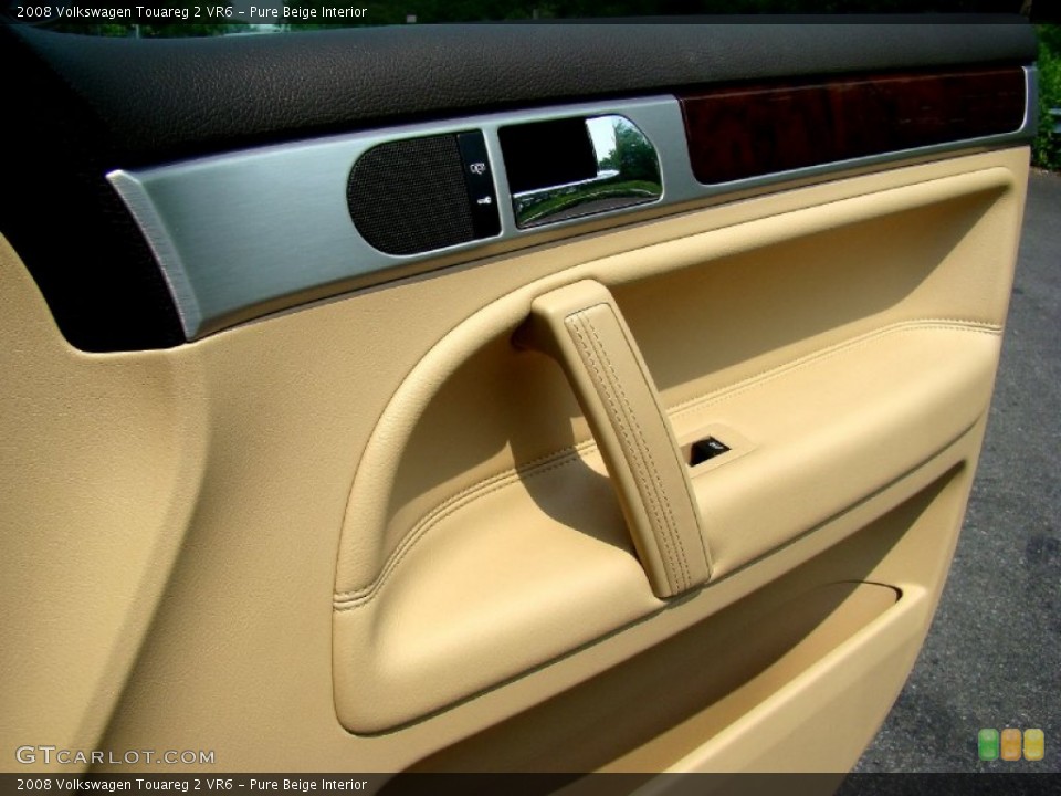 Pure Beige Interior Door Panel for the 2008 Volkswagen Touareg 2 VR6 #50376908