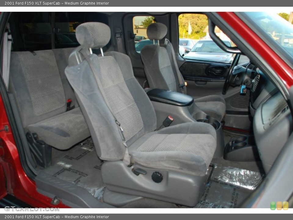 Medium Graphite Interior Photo for the 2001 Ford F150 XLT SuperCab #50379106