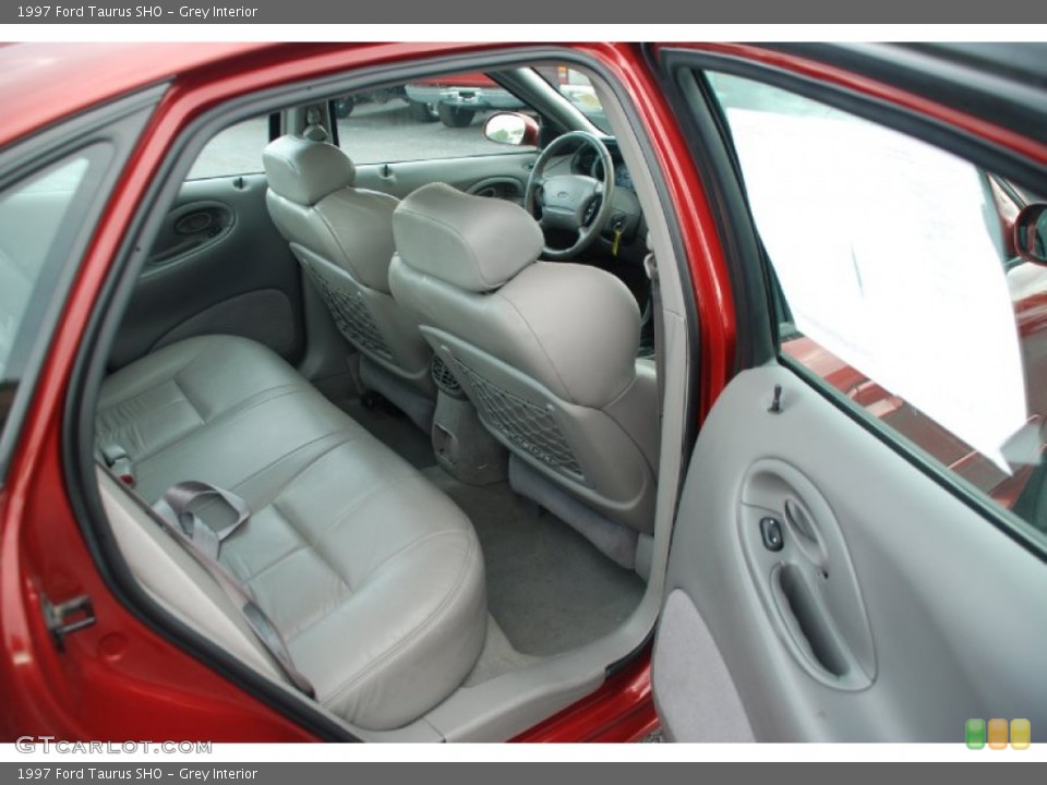 Grey Interior Photo for the 1997 Ford Taurus SHO #50379265