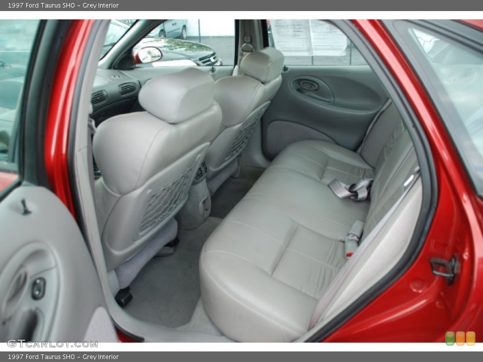 Grey Interior Photo for the 1997 Ford Taurus SHO #50379268
