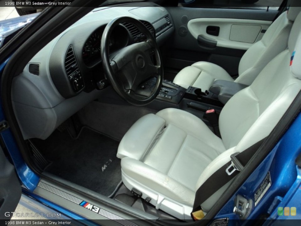 Grey Interior Photo for the 1998 BMW M3 Sedan #50391765
