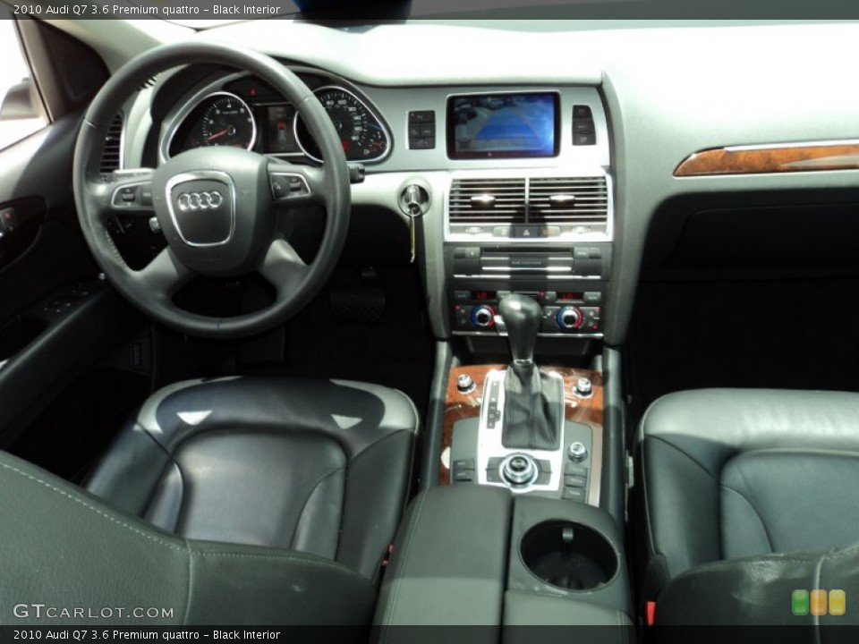 Black Interior Dashboard for the 2010 Audi Q7 3.6 Premium quattro #50392365