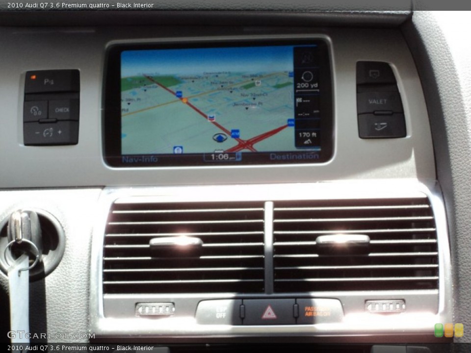 Black Interior Navigation for the 2010 Audi Q7 3.6 Premium quattro #50392398