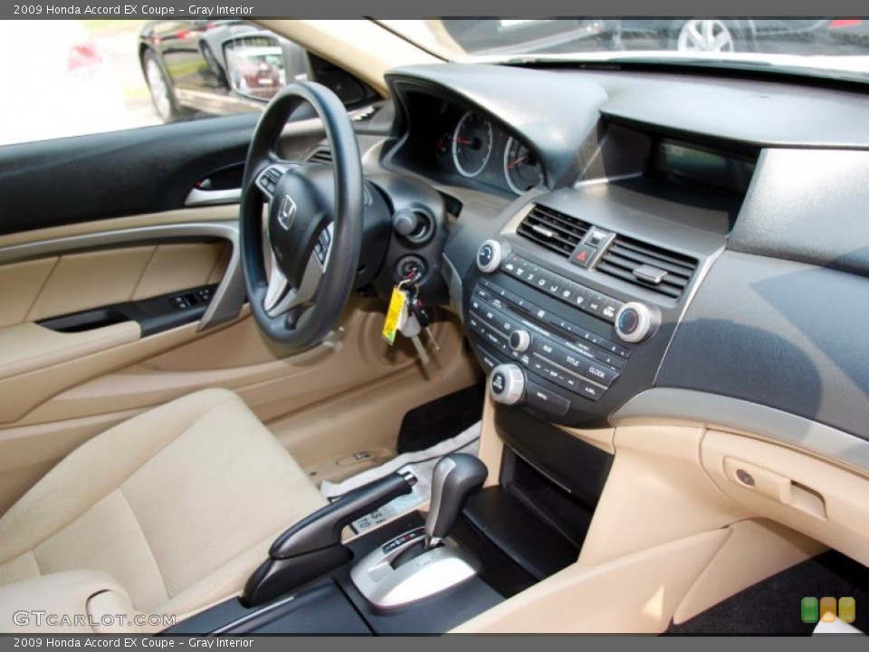 Gray Interior Photo for the 2009 Honda Accord EX Coupe #50398512
