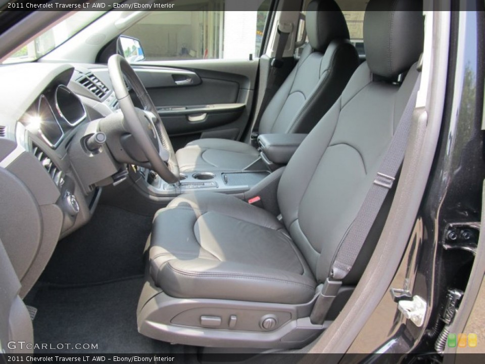 Ebony/Ebony Interior Photo for the 2011 Chevrolet Traverse LT AWD #50403268