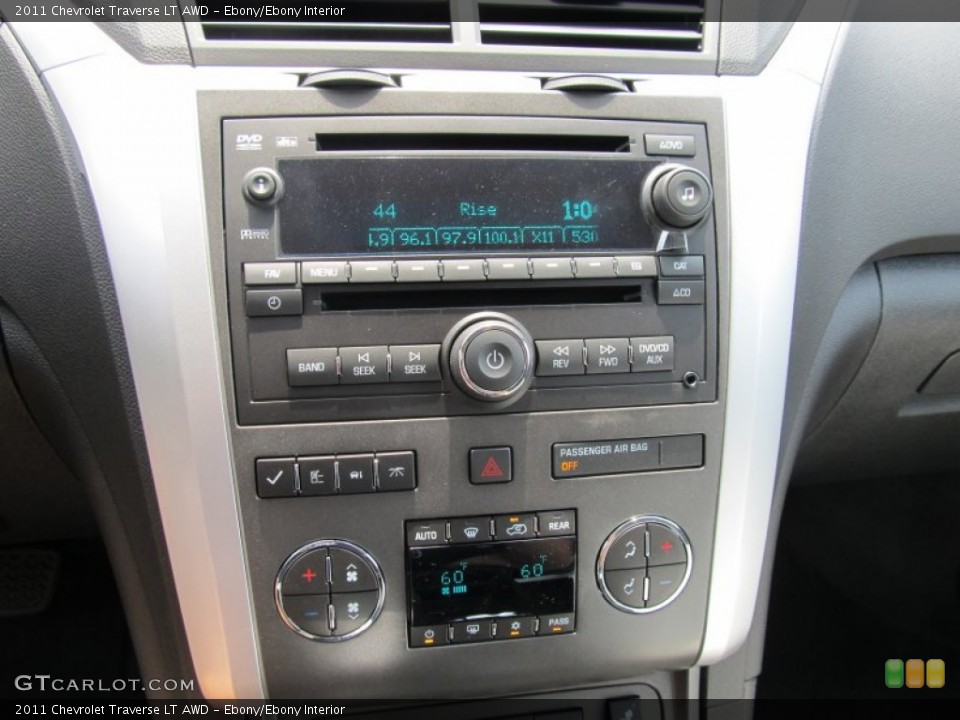 Ebony/Ebony Interior Controls for the 2011 Chevrolet Traverse LT AWD #50403345
