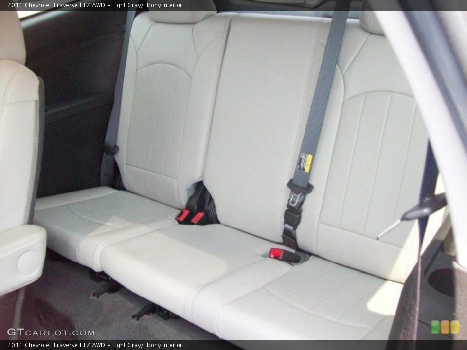 Light Gray/Ebony Interior Photo for the 2011 Chevrolet Traverse LTZ AWD #50423737