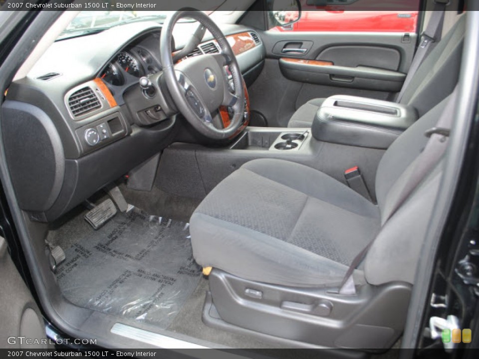 Ebony Interior Photo for the 2007 Chevrolet Suburban 1500 LT #50424736