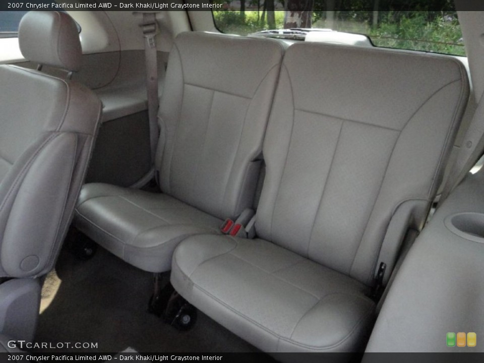 Dark Khaki/Light Graystone Interior Photo for the 2007 Chrysler Pacifica Limited AWD #50428178
