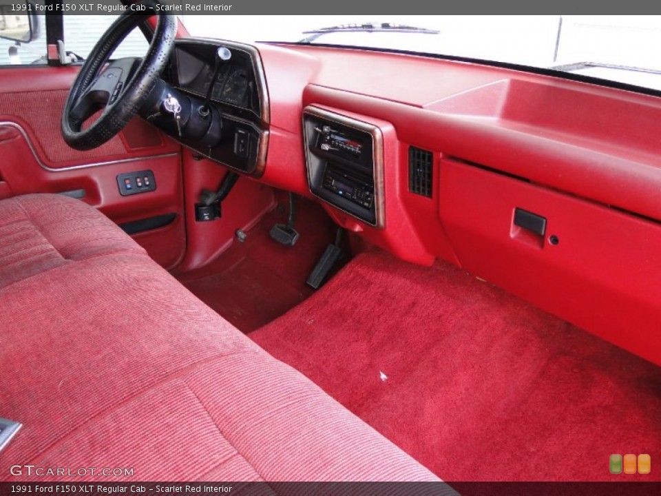 Scarlet Red Interior Photo for the 1991 Ford F150 XLT Regular Cab #50432839