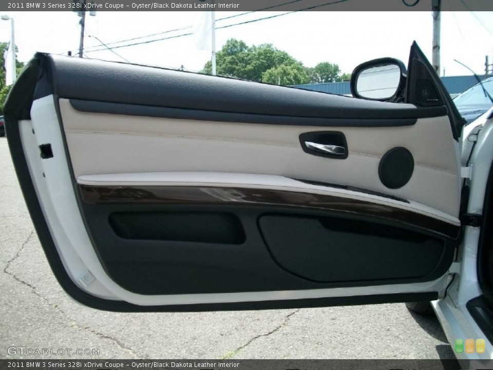 Oyster/Black Dakota Leather Interior Door Panel for the 2011 BMW 3 Series 328i xDrive Coupe #50444924