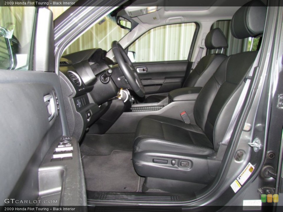 Black Interior Photo for the 2009 Honda Pilot Touring #50447215