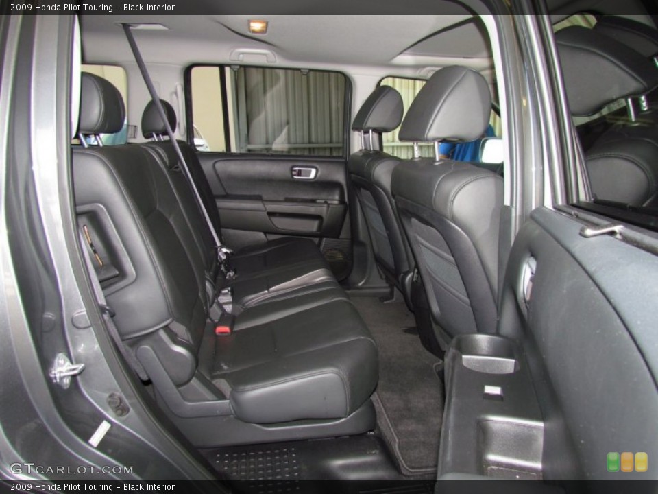 Black Interior Photo for the 2009 Honda Pilot Touring #50447244