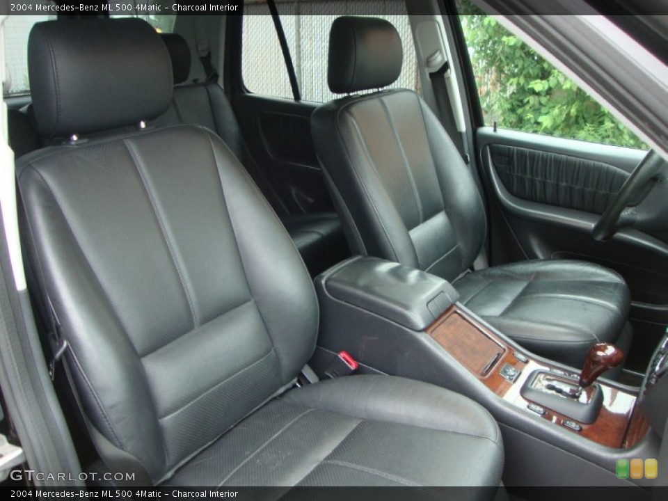 Charcoal Interior Photo for the 2004 Mercedes-Benz ML 500 4Matic #50448809