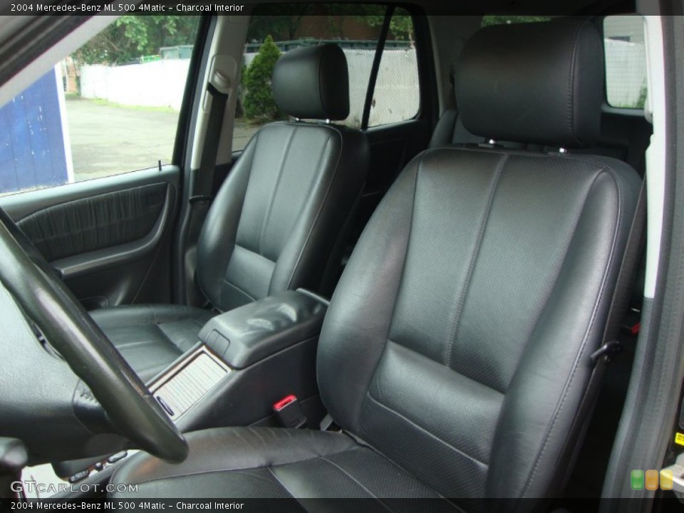 Charcoal Interior Photo for the 2004 Mercedes-Benz ML 500 4Matic #50448827