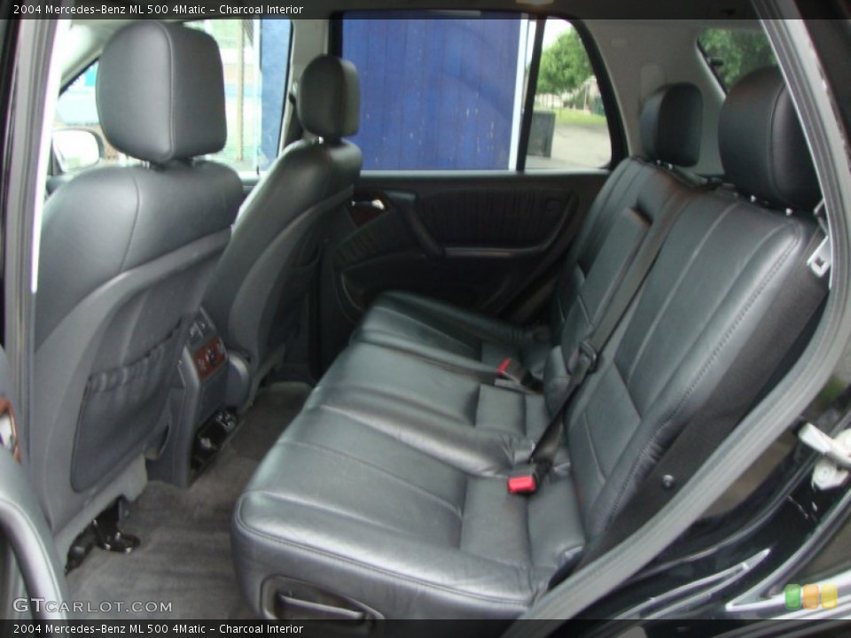 Charcoal Interior Photo for the 2004 Mercedes-Benz ML 500 4Matic #50448891