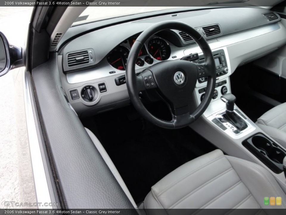 Classic Grey Interior Photo for the 2006 Volkswagen Passat 3.6 4Motion Sedan #50453375