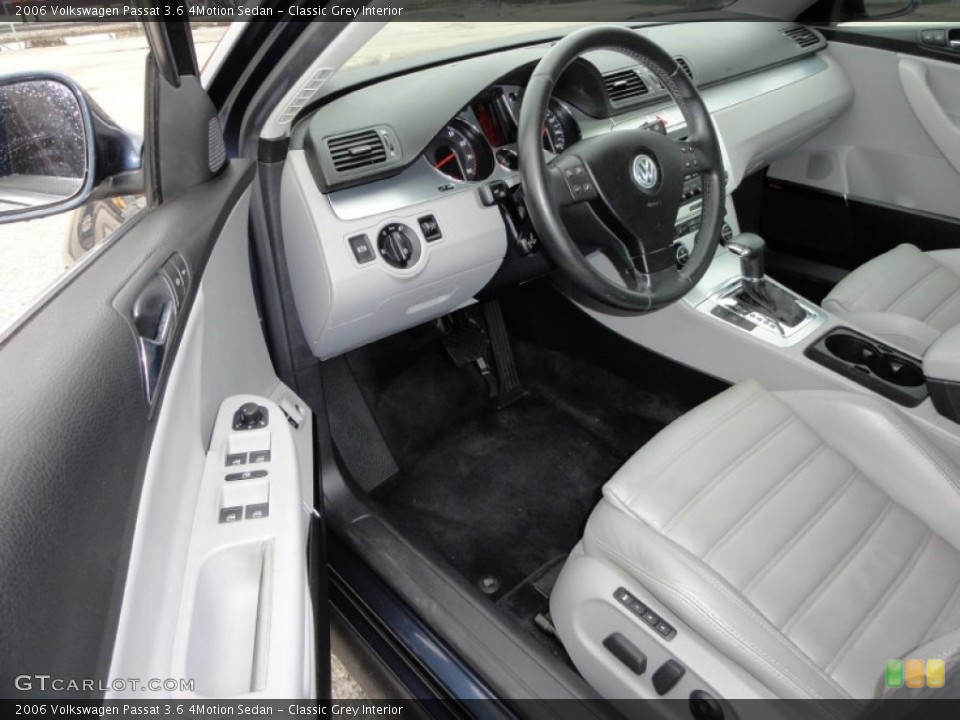 Classic Grey Interior Photo for the 2006 Volkswagen Passat 3.6 4Motion Sedan #50453390