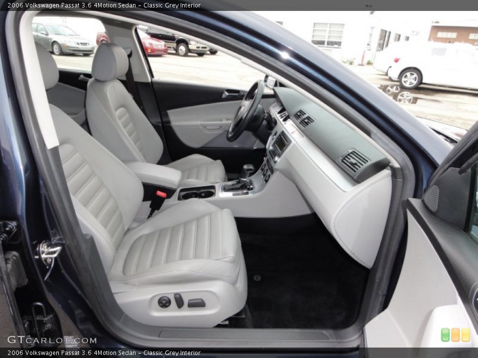 Classic Grey Interior Photo for the 2006 Volkswagen Passat 3.6 4Motion Sedan #50453498