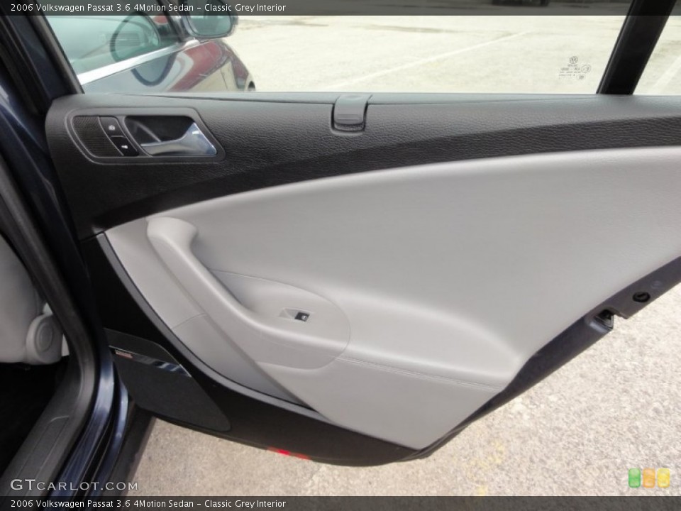 Classic Grey Interior Door Panel for the 2006 Volkswagen Passat 3.6 4Motion Sedan #50453588