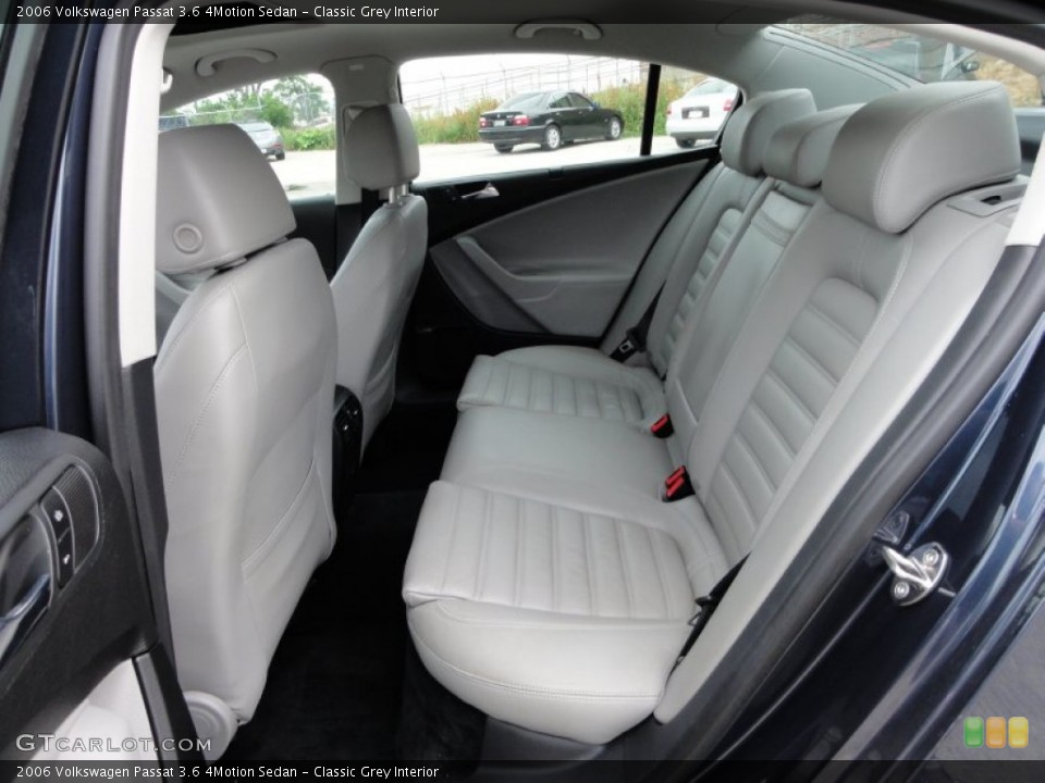 Classic Grey Interior Photo for the 2006 Volkswagen Passat 3.6 4Motion Sedan #50453606