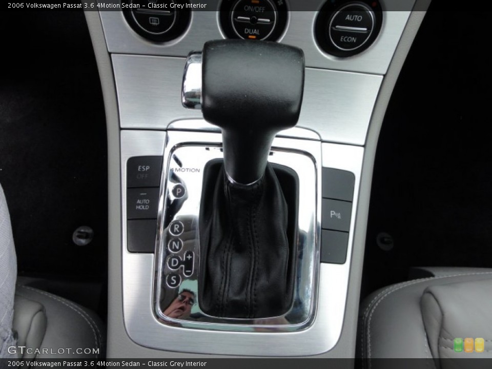 Classic Grey Interior Transmission for the 2006 Volkswagen Passat 3.6 4Motion Sedan #50453864
