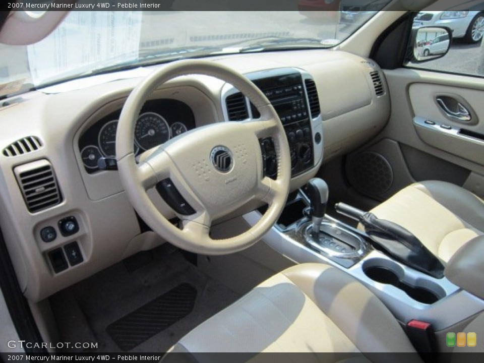 Pebble Interior Photo for the 2007 Mercury Mariner Luxury 4WD #50454644