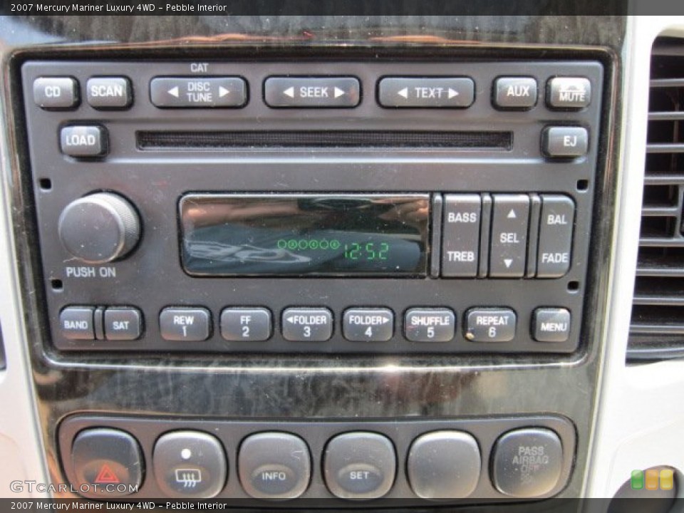 Pebble Interior Controls for the 2007 Mercury Mariner Luxury 4WD #50454758