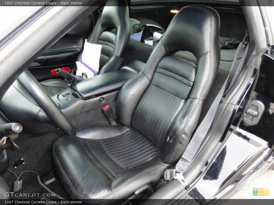 Black Interior Photo for the 1997 Chevrolet Corvette Coupe #50455049