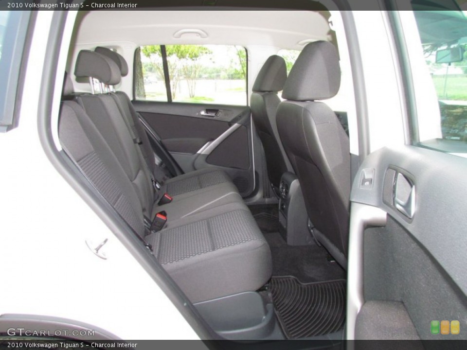 Charcoal Interior Photo for the 2010 Volkswagen Tiguan S #50456927