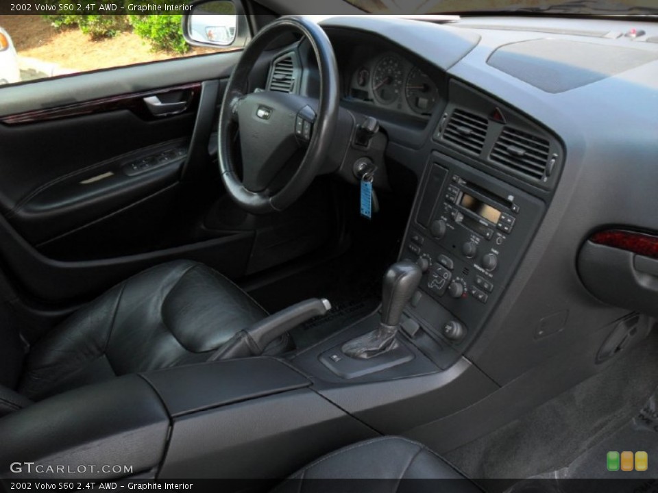 Graphite Interior Photo for the 2002 Volvo S60 2.4T AWD #50458832