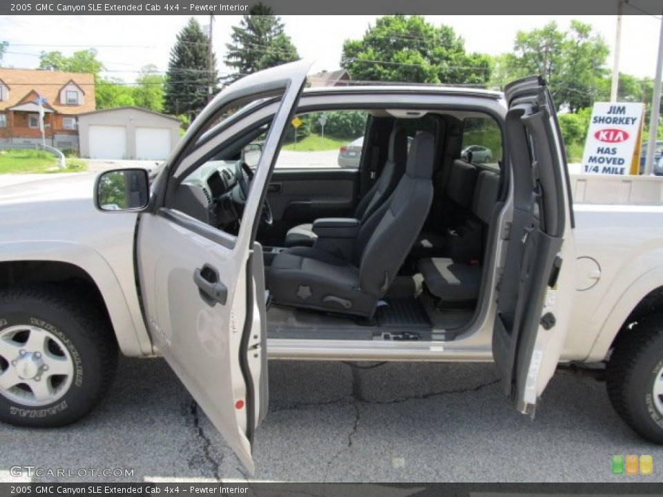 Pewter Interior Photo for the 2005 GMC Canyon SLE Extended Cab 4x4 #50469931