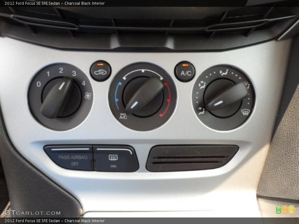 Charcoal Black Interior Controls for the 2012 Ford Focus SE SFE Sedan #50470864